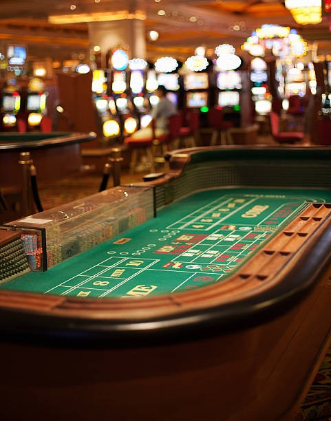 obral slot game interface showing Aviator, Sweet Bonanza, and other titles